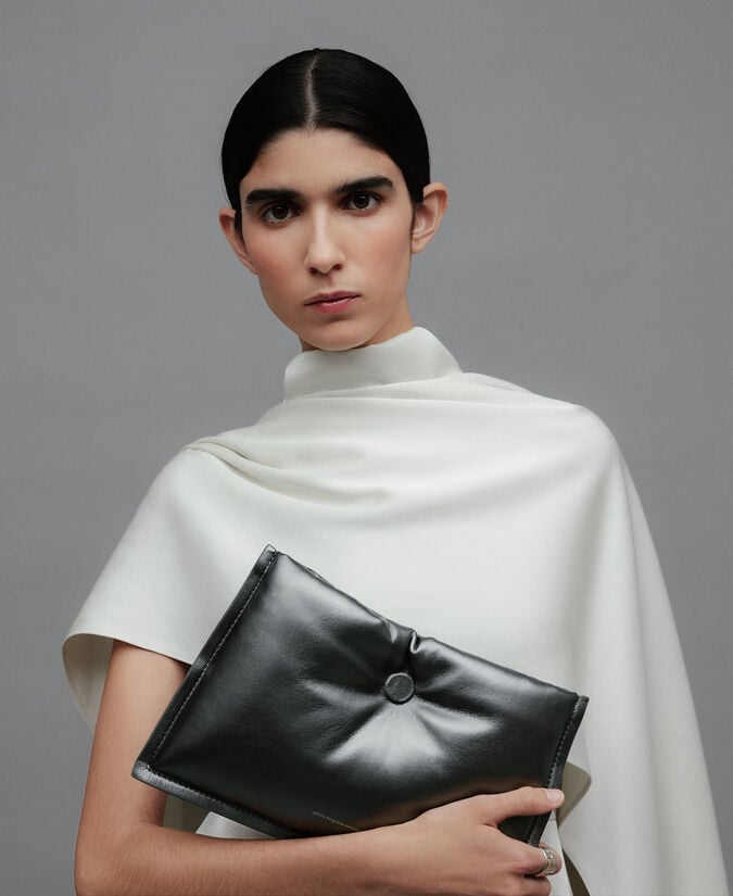 Adolfo dominguez Clutch acolchado plata negra mujer Envío gratis