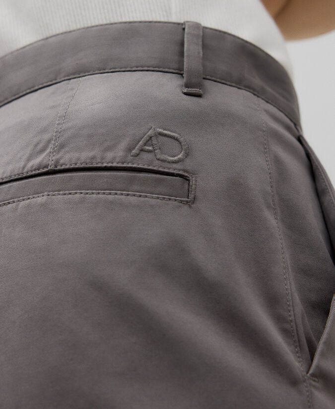 Adolfo dominguez Pantalón chino twill de algodón ÚLTIMAS EDICIONES