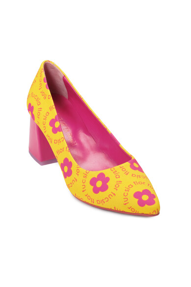 Agatha ruiz de la prada ZAPATO SALON AMARILLO Envío gratis