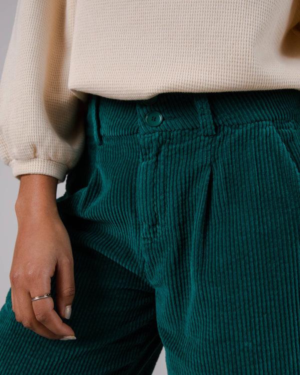 Brava fabrics Pantalón de Pana con Pinzas Sailing Green Promoción trimestral