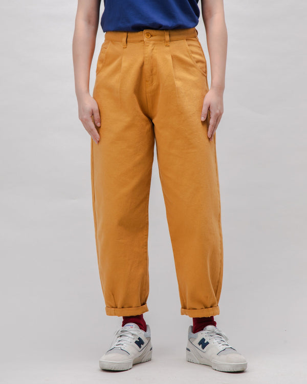 Brava fabrics Pantalón Pegged Algodón Sarga Ochre Envío gratis