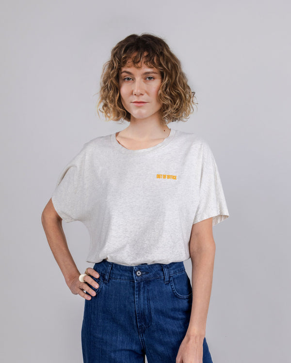 Brava fabrics Camiseta Out of Office Crema Oferta especial