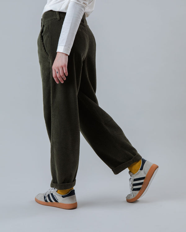 Brava fabrics Pantalón de Pana con Pinzas Stone Green Los más vendidos