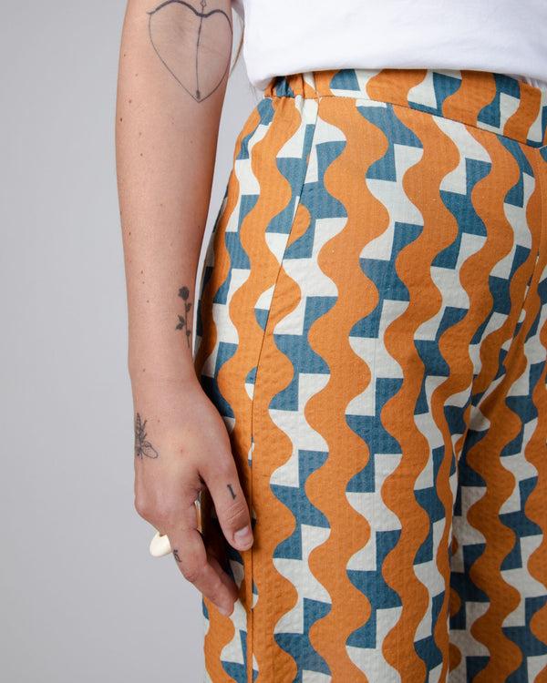 Brava fabrics Pantalón Ancho Big Tiles Ocre Ahorra y exporta