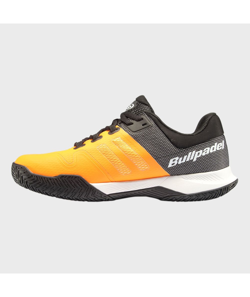 Bullpadel ZAPATILLA BULLPADEL PERFORMANCE COMFORT 24I NEGRO Y NARANJA Solo hoy