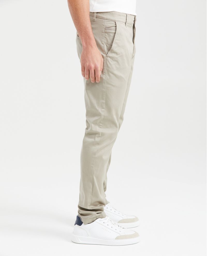 Chevignon Pantalón Tipo Chino Regular Fit Boot Cut para Hombre En oferta