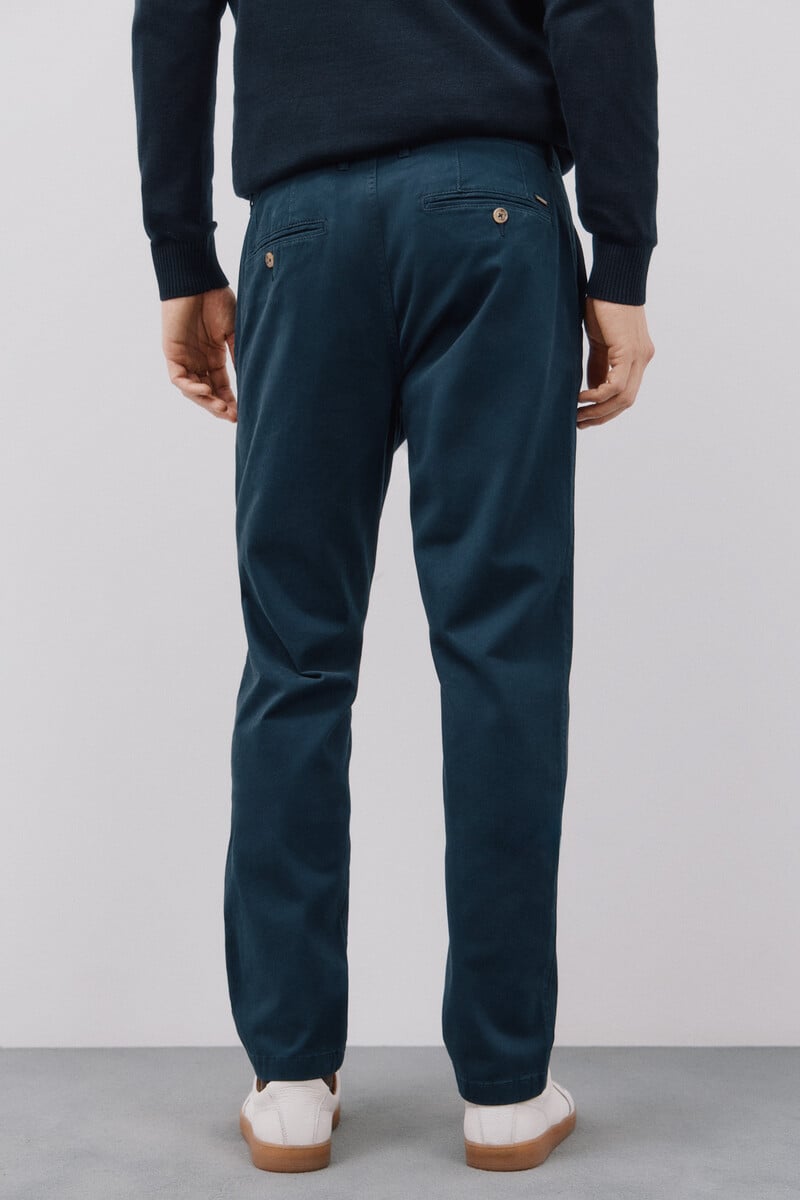 Cortefiel Pantalón chino slim fit 2025