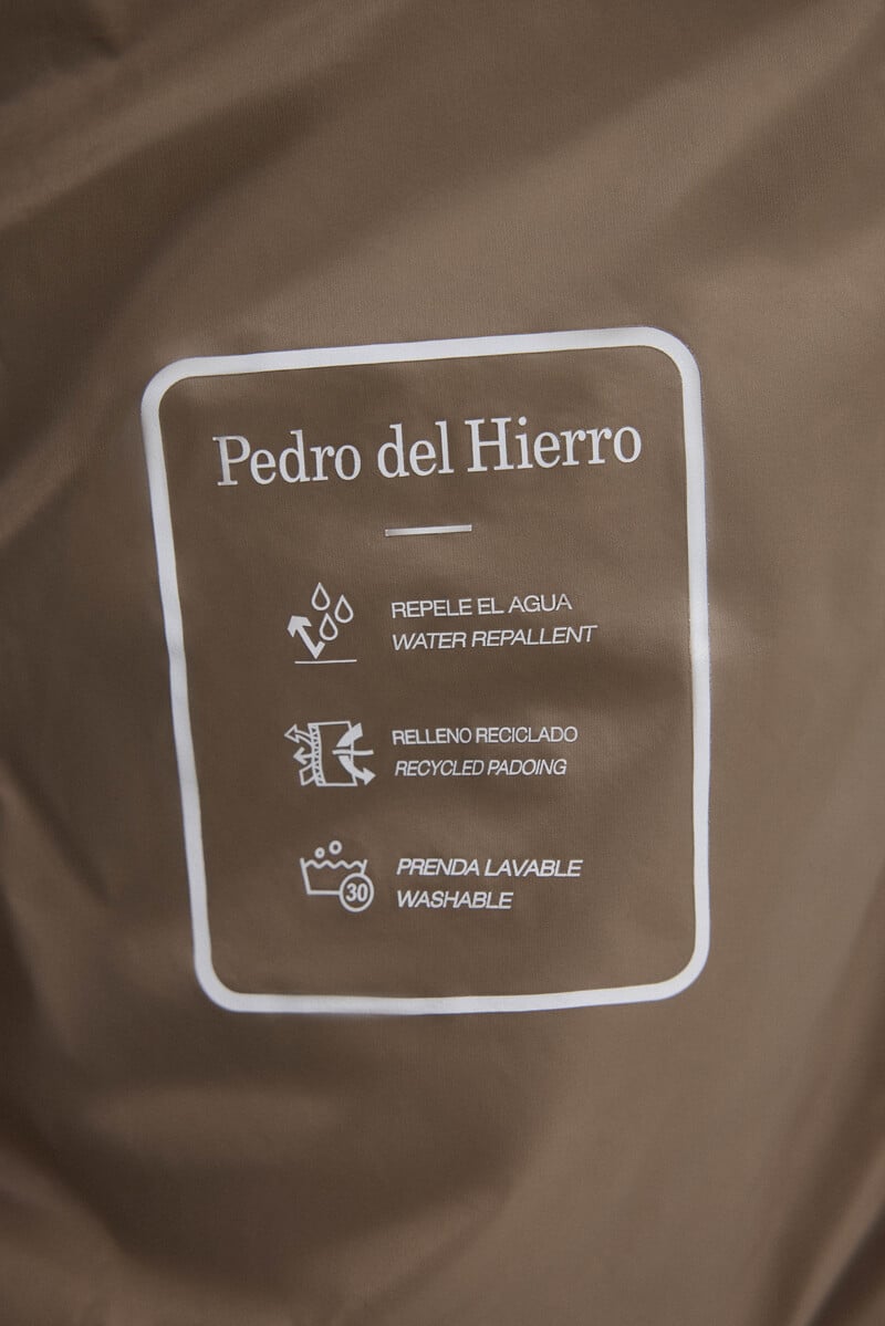 Cortefiel Cazadora ultraligera impermeable Oferta especial