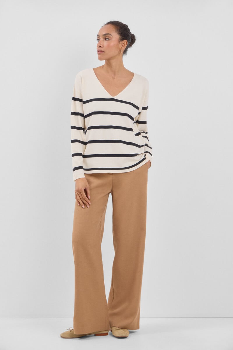 Cortefiel Jersey escote pico Última moda