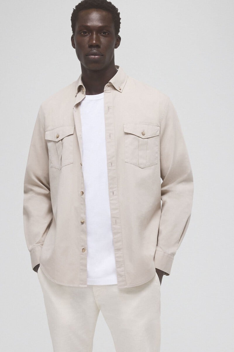 Cortefiel Camisa gabardina lisa dos bolsillos Rebajas de fin de temporada