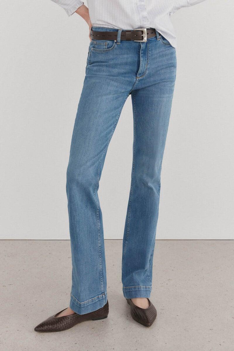 Cortefiel Jeans push up flare ÚLTIMAS EDICIONES