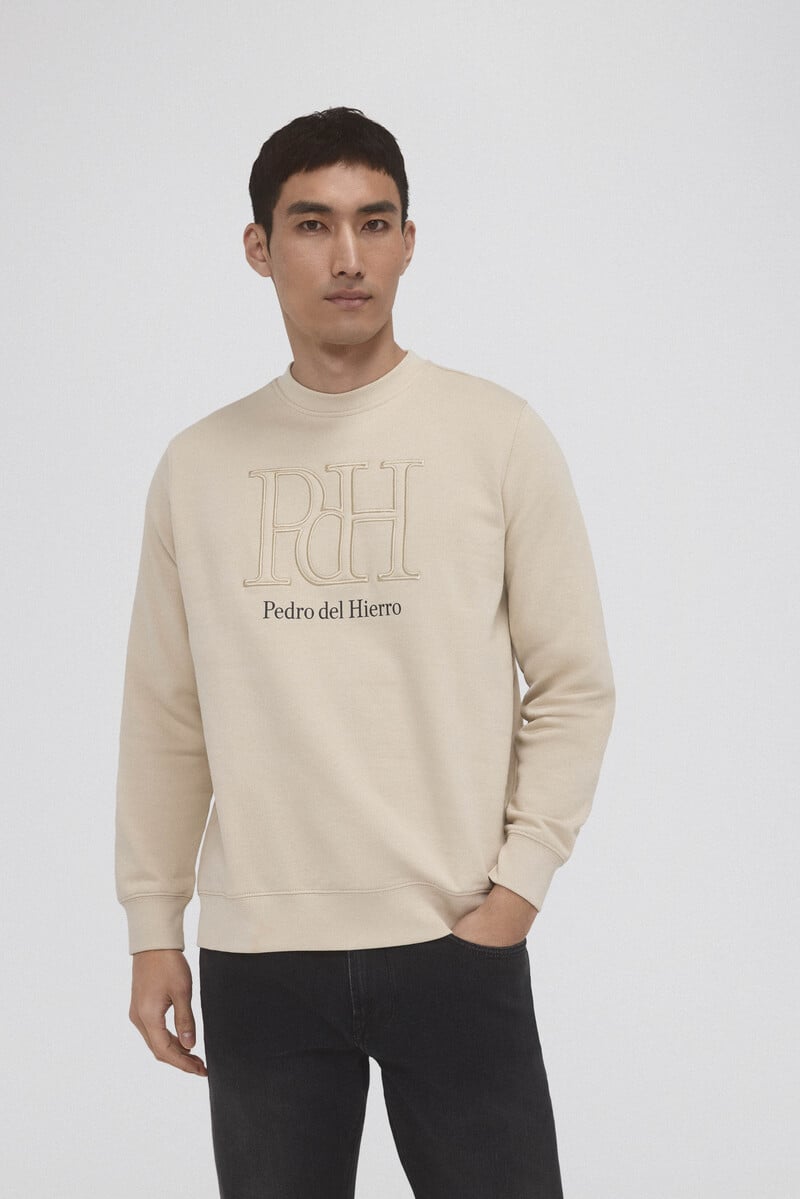 Cortefiel Sudadera logo cuello caja Última moda