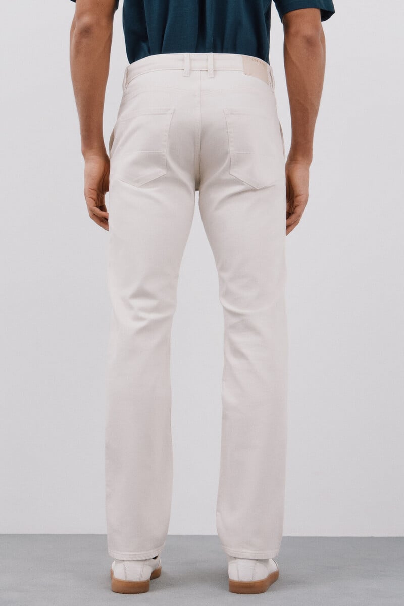 Cortefiel Pantalón 5 bolsillos color regular fit En línea