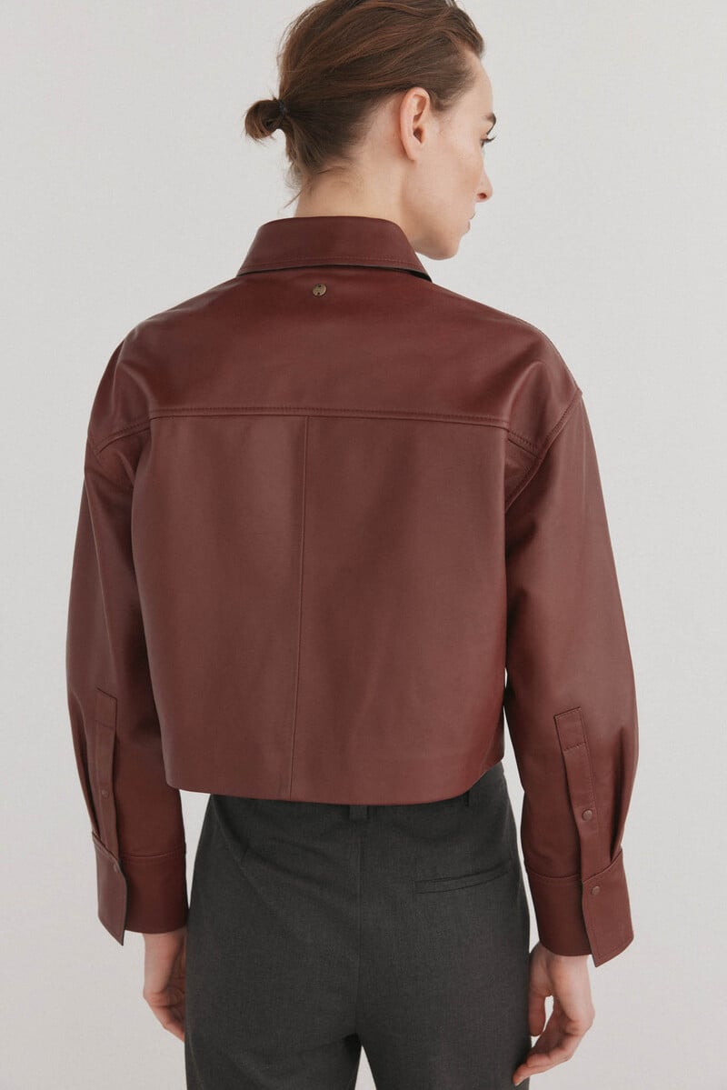 Cortefiel Camisa piel crop Solo queda un día