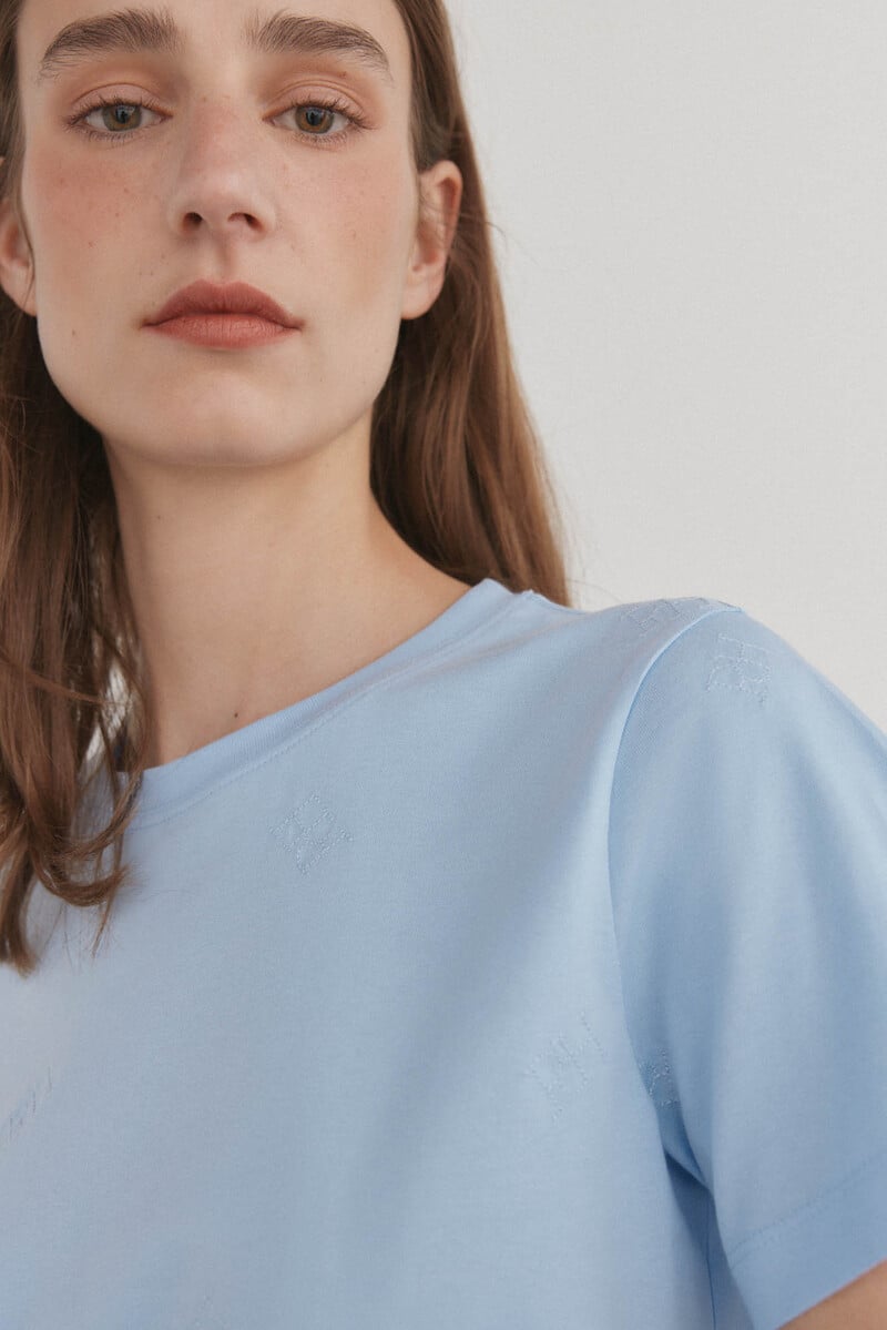 Cortefiel Camiseta básica logo En oferta