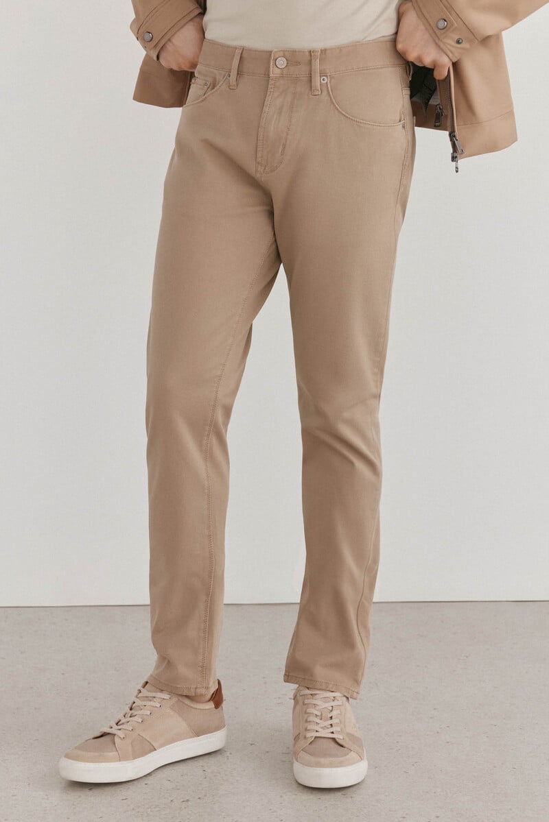 Cortefiel Pantalón 5 bolsillos color premium flex slim fit En oferta