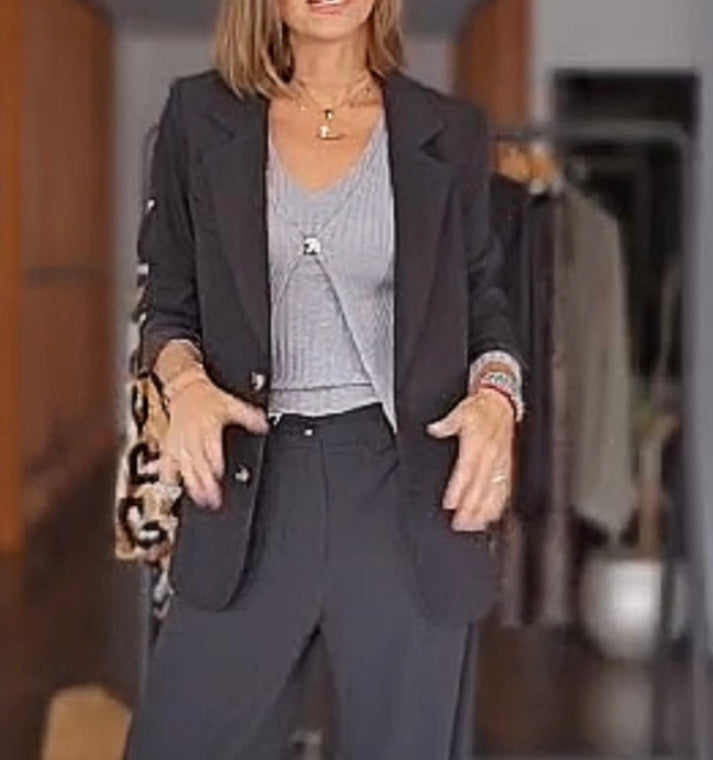 jolie jolie Blazer basic negra Grandes ahorros