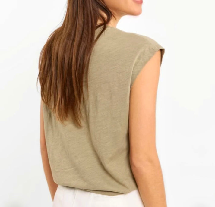 jolie jolie Camiseta color verde caqui Rebajas de fin de temporada