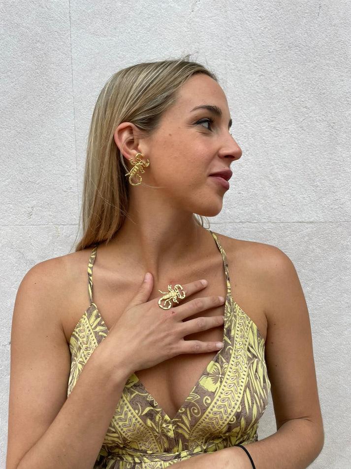 jolie jolie Pendientes Escorpión Última moda