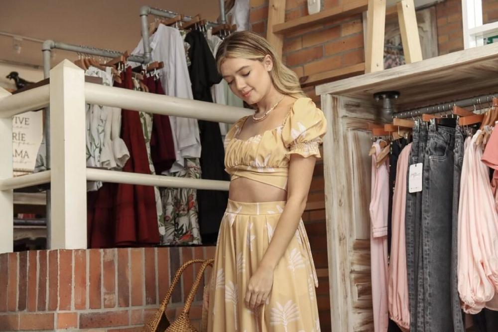 pepita pérez Crop top Carlota 2025