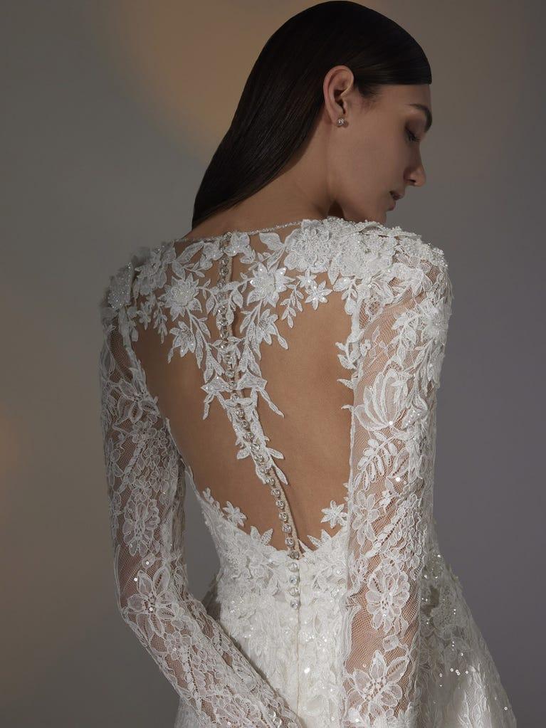 pronovias AMERI | Vestido de novia corte en a con escote de pico En oferta
