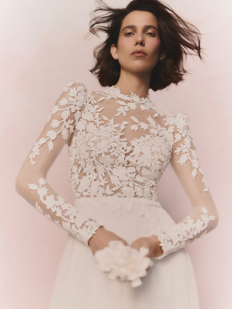 pronovias TERESINE | Vestido de novia corte en A con escote cisne | Pronovias En oferta