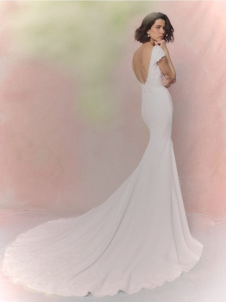 pronovias Vestido de novia corte sirena escote barco y manga corta | Pronovias Descuento