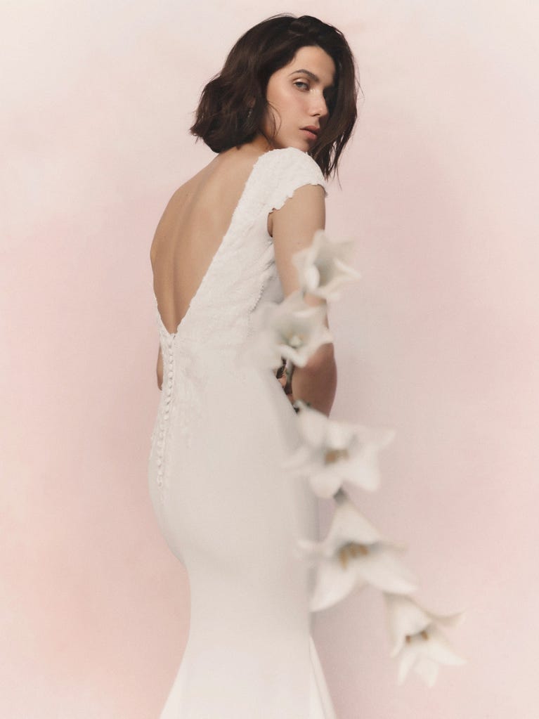 pronovias Vestido de novia corte sirena escote barco y manga corta | Pronovias Descuento