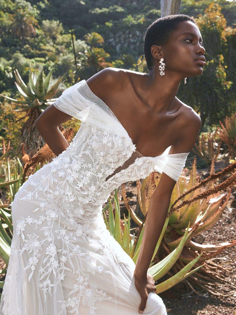 pronovias BAIKAL SLEEVES Descuento por venta flash