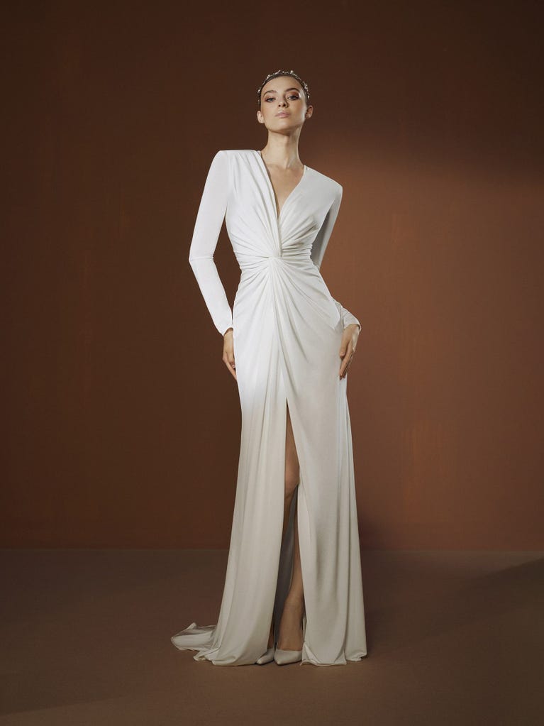 pronovias HEDY | Vestido de novia sirena con escote de pico | Pronovias Últimos 2 días
