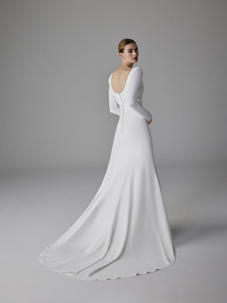 pronovias OCCITANIA | Vestido de novia sirena con escote corazón | Pronovias Último día