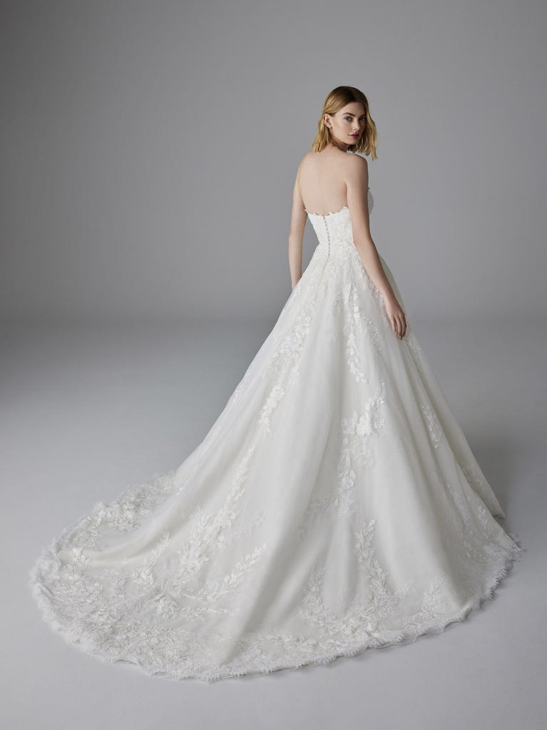pronovias REMI | Vestido de novia princesa con escote corazón | Pronovias Precio de fábrica