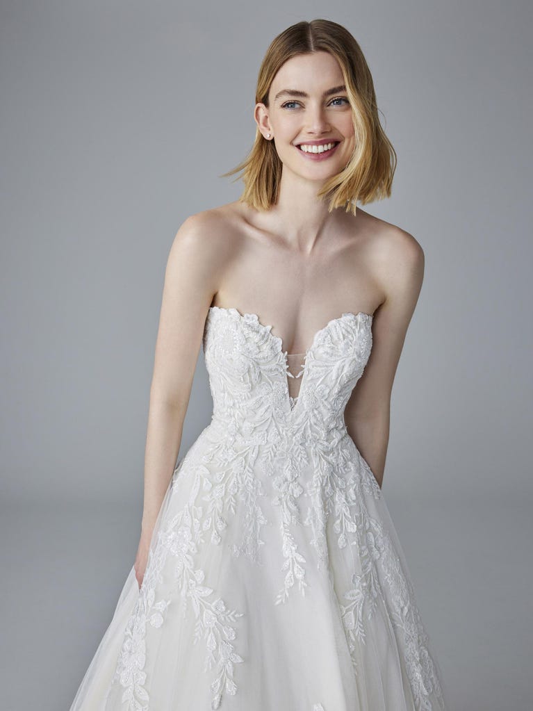pronovias REMI | Vestido de novia princesa con escote corazón | Pronovias Precio de fábrica