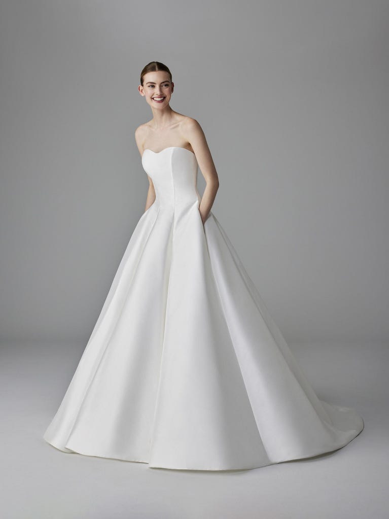 pronovias CAMMI | Vestido de novia princesa palabra de honor | Pronovias Solo hoy
