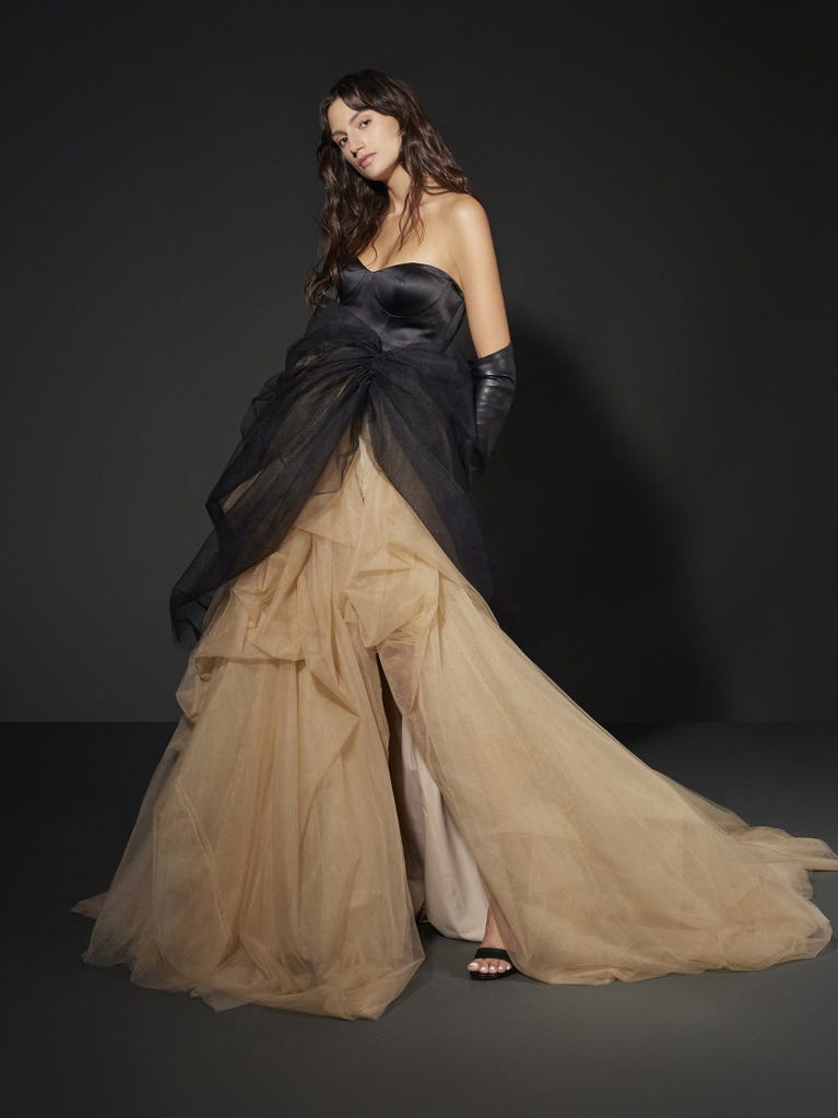 pronovias MAELY | Vestido de novia princesa | Vera Wang Bride Tienda de fábrica