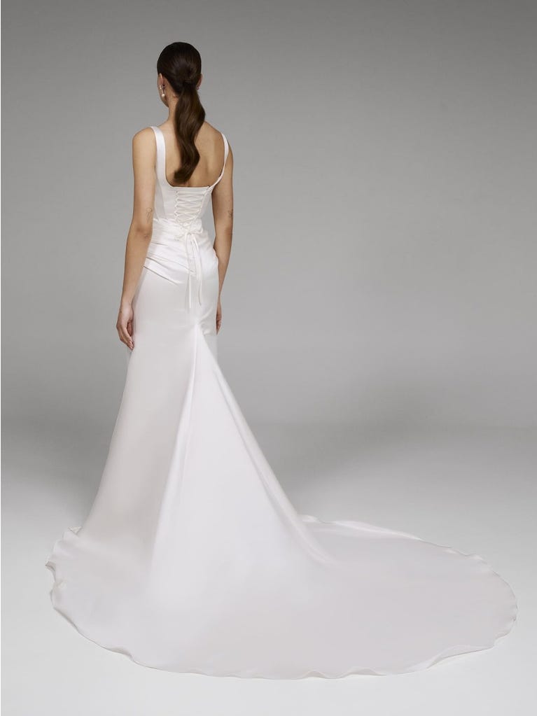 pronovias DENNISE | Vestido de novia sirena con escote cuadrado | Pronovias Envío gratis