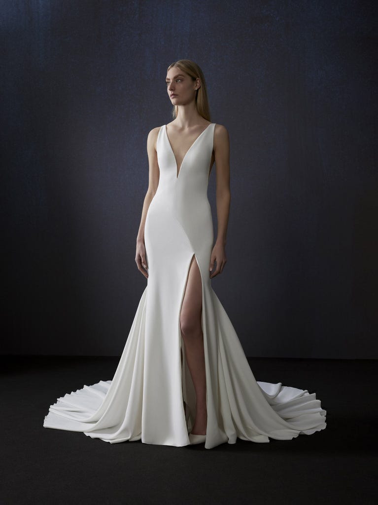 pronovias Vestido de novia con corte sirena de crepe y escote pico | Pronovias Precio de fábrica
