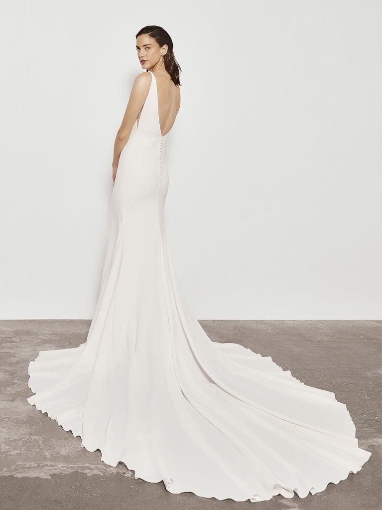 pronovias Vestido de novia con corte sirena de crepe y escote pico | Pronovias Precio de fábrica