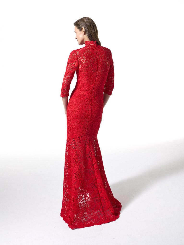 pronovias Lace 2435 | Vestido de fiesta sirena con escote cisne | Pronovias Oferta exclusiva
