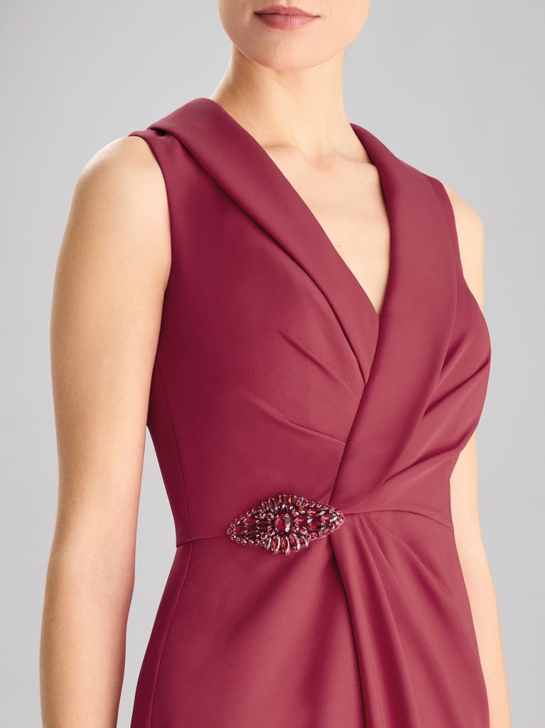 pronovias DRAPE 2425 | Vestido de fiesta corte en a con escote de pico | Pronovias Liquidación
