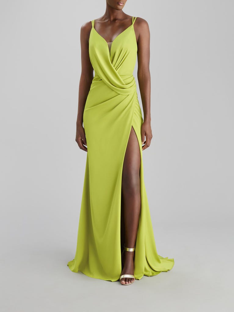 pronovias DRAPE 2302 | Vestido de fiesta sirena con escote de pico | The Party Edit by Pronovias Último día