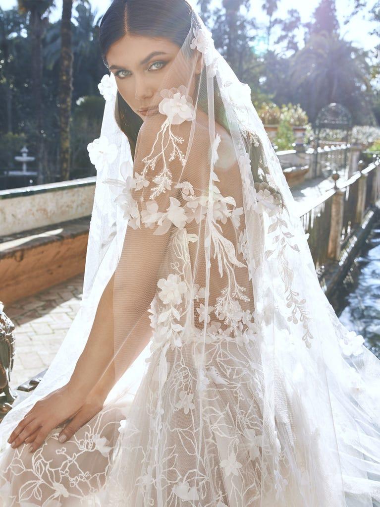 pronovias V LA01 Outlet
