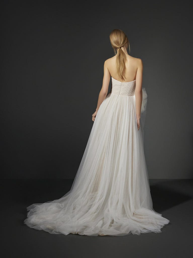 pronovias BRICE | Vestido de novia corte en a | Vera Wang Bride Liquidación