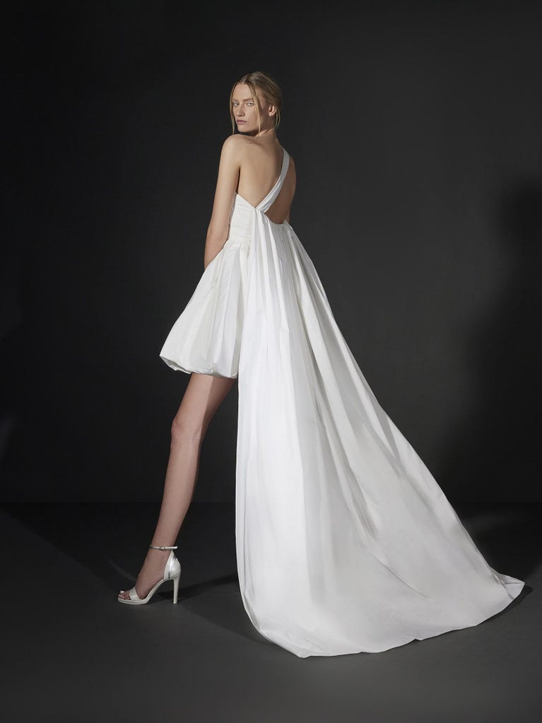 pronovias YVANE | Vestido de novia sirena | Vera Wang Bride Ahorra y exporta
