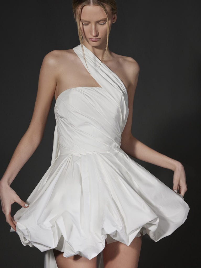 pronovias YVANE | Vestido de novia sirena | Vera Wang Bride Ahorra y exporta