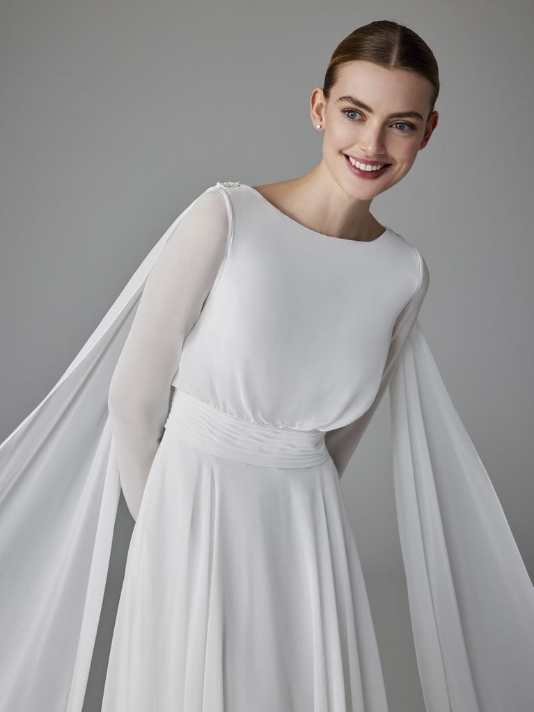 pronovias SOLLEMN | Vestido de novia corte en A con escote barco | Pronovias Rebajas de fin de temporada