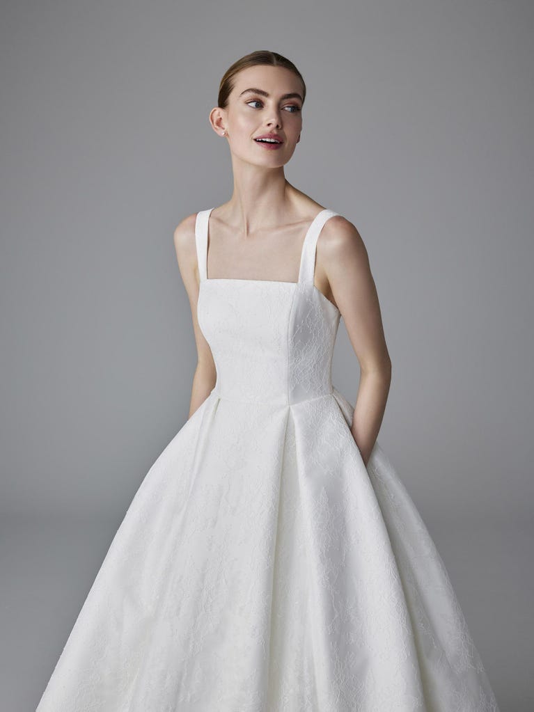 pronovias ROSAMUND | Vestido de novia princesa con escote cuadrado | Pronovias 2025
