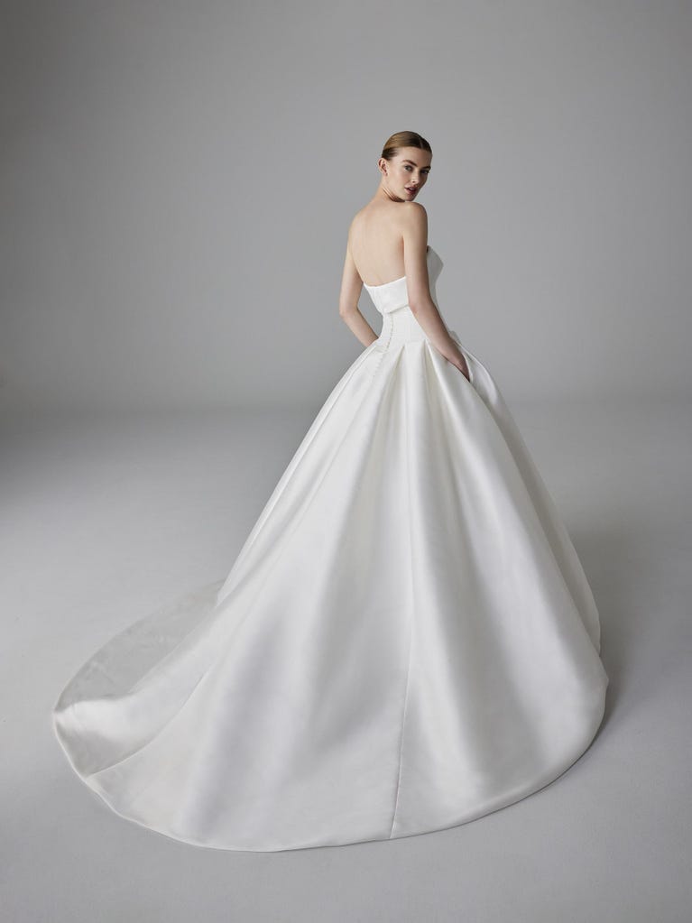 pronovias ARLINE | Vestido de novia princesa palabra de honor | Pronovias Los más vendidos