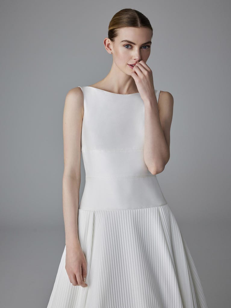 pronovias GALLIA | Vestido de novia corte en A con escote barco | Pronovias Tienda