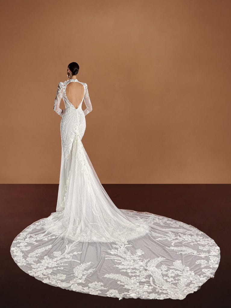 pronovias LIYA | Vestido de novia sirena con escote cisne | Pronovias Liquidación